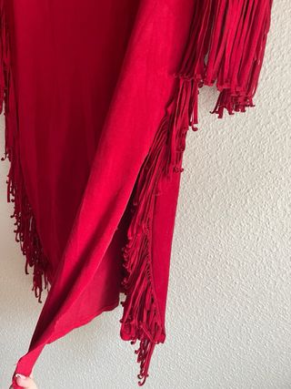 Vestido rojo antelina con flecos