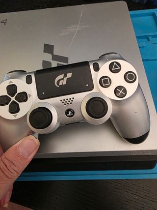 PS4 Slim (PlayStation 4) Gran Turismo