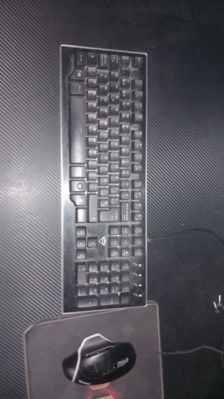 Teclado y ratón gaming RGB