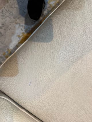 Sofá de piel beige - 3 plazas