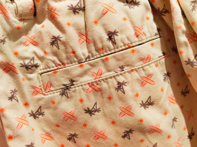 Bermudas estampadas estilo surf