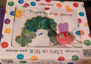 Libro tela La oruga glotona