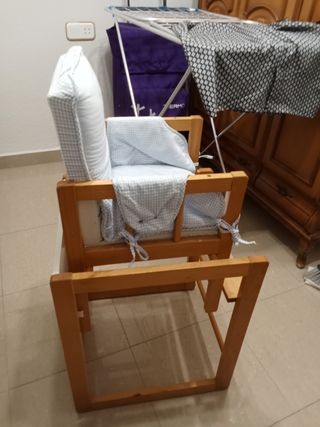 Trona bebé madera maciza .Se hace mesa .
