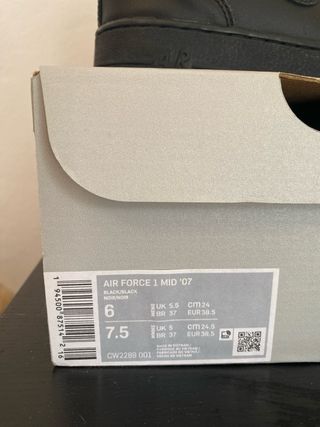 Nike Air Force 1 - Negras