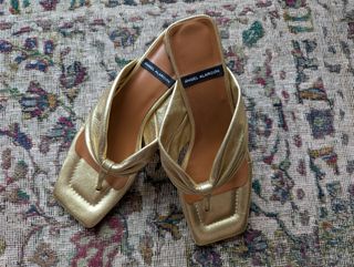 Sandalias Ángel Alarcón doradas