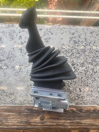 Valvola Freno Stazionamento 880g