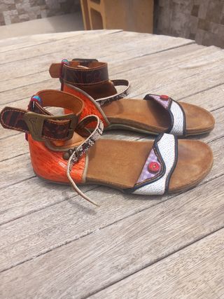 Sandalias Pisaverde artesanales