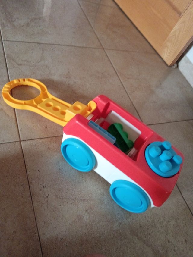Carro piezas construcción infantil
