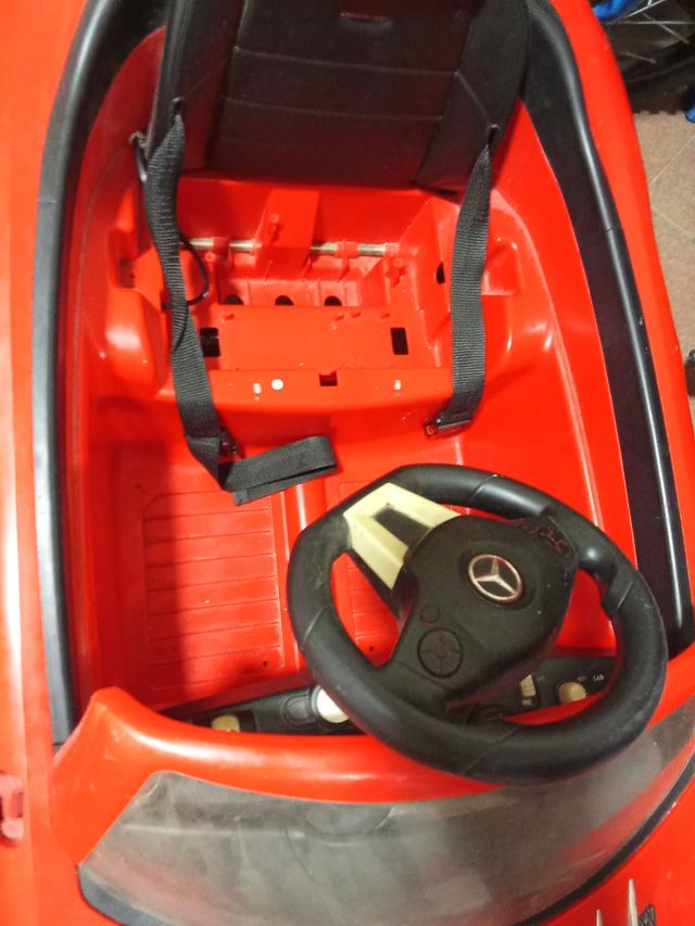 Coche eléctrico Mercedes Benz - falta batería