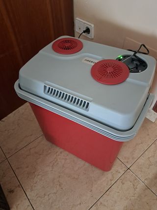 Nevera portátil Arebo 25L
