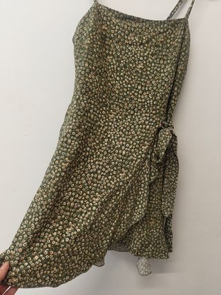 Vestido verde estampado flores