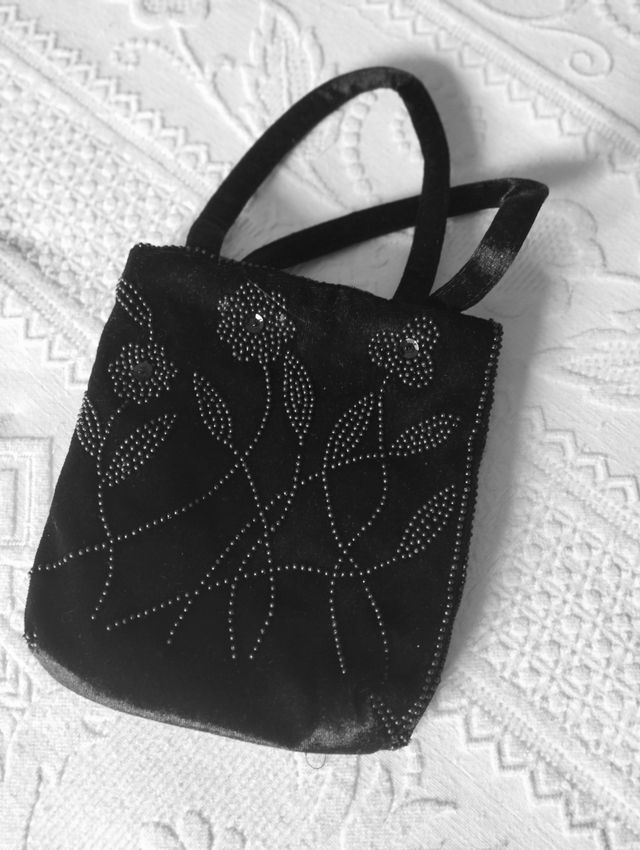 Pochette velluto nero - perline