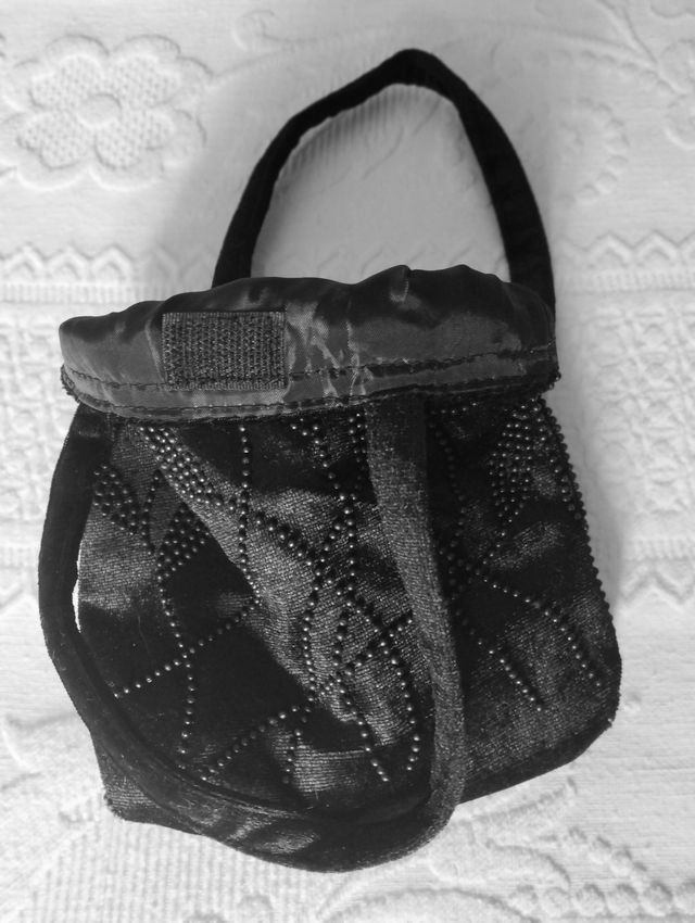 Pochette velluto nero - perline