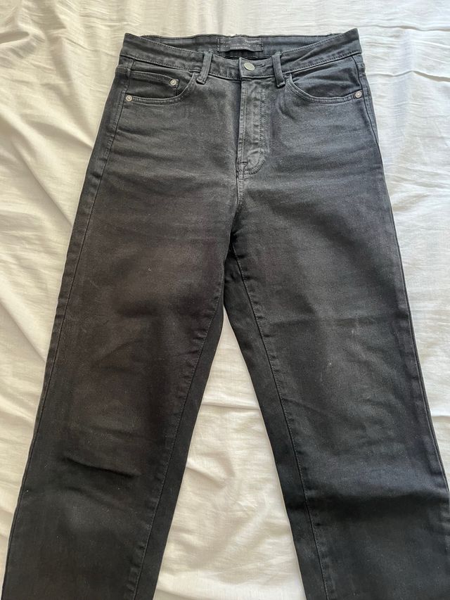 Vaqueros negros Stradivarius