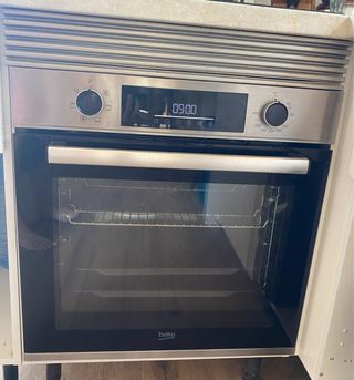 Horno eléctrico Beko empotrado
