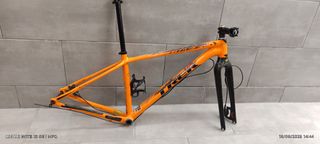 Cuadro bici Trek naranja talla 17.5