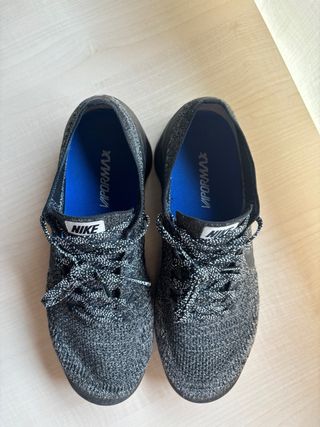 Nike Air Vapormax Flyknit - Gris/Negro