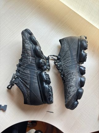 Nike Air Vapormax Flyknit - Gris/Negro