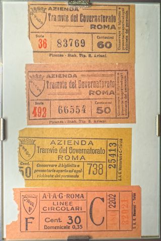 4 biglietti storici dei trasporti pubblici di Roma