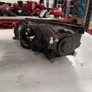 FARO DERECHO VOLKWAGEN TIGUAN 2013 