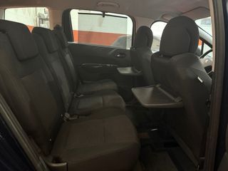 Peugeot 5008 1.6 HDI 112CV 5499€!!!