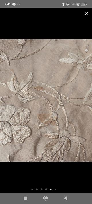 Mantón seda bordado antiguo. Perfecto estado
