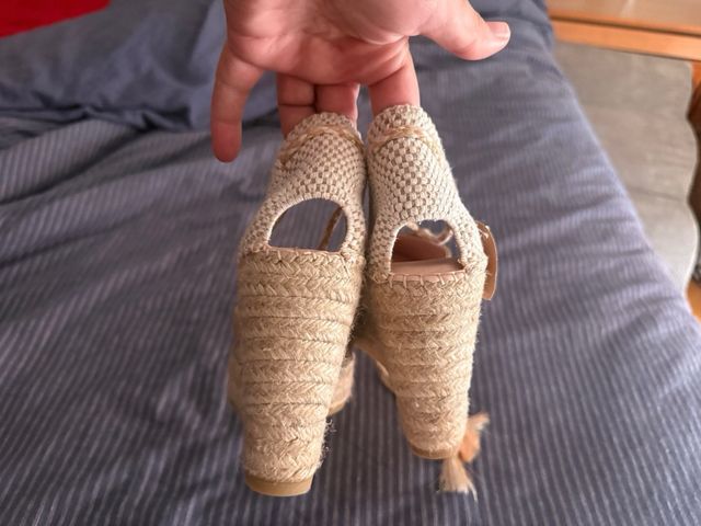 Cuñas Macarena beige