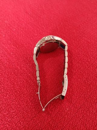 Reloj cronógrafo azul y plata