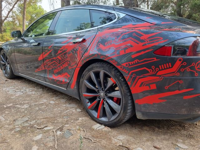 Tesla Model S Performance - 770cv