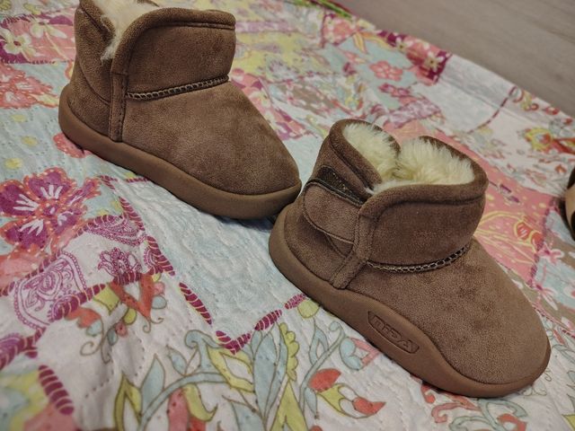 Botas de borreguillo talla 26