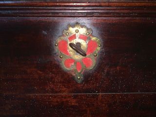 Baúl antiguo madera