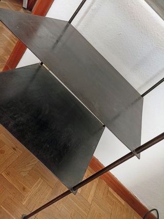 Estantería metal. 3 baldas
