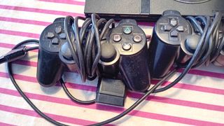 PS2 Slim (PlayStation 2) - 2 mandos