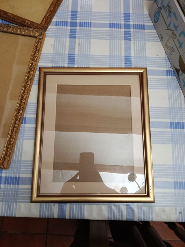 Marco dorado antiguo