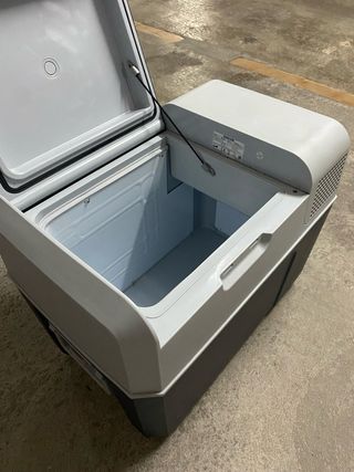 Nevera portátil Mobicool FR40 AC/DC 38L