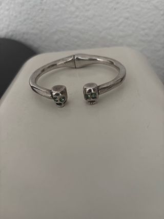 Pulsera Calaveras Plata y cristales Swaroski verde