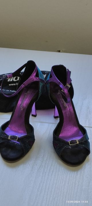 Zapatos de fiesta, tornasolado, morados y verdes
