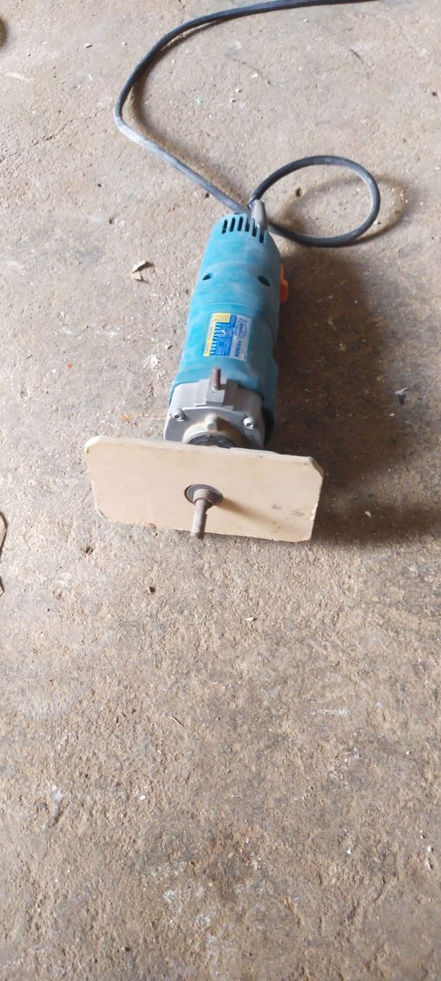 Fresadora Virutex FR192VG - 750W