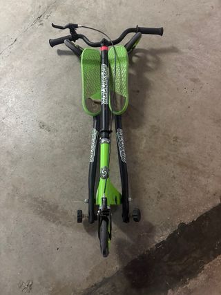 Patinete 3 ruedas Super Trike, plegable.