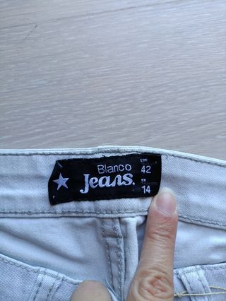 Pantalones blancos mujer