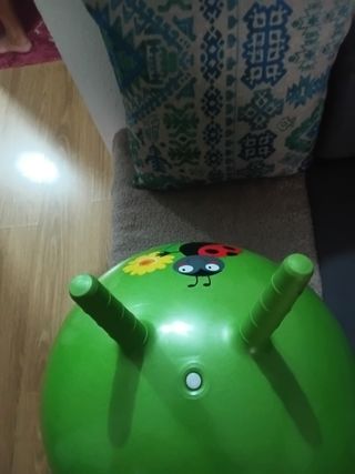 Bola saltar niño - Krabbelkäfer