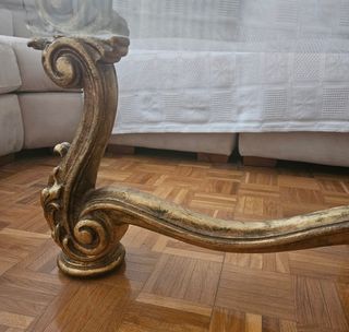 Lote de muebles clásicos en excelente estado.