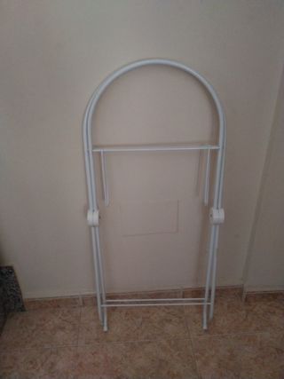 Cuna mimbre bebé + soporte y sabanas