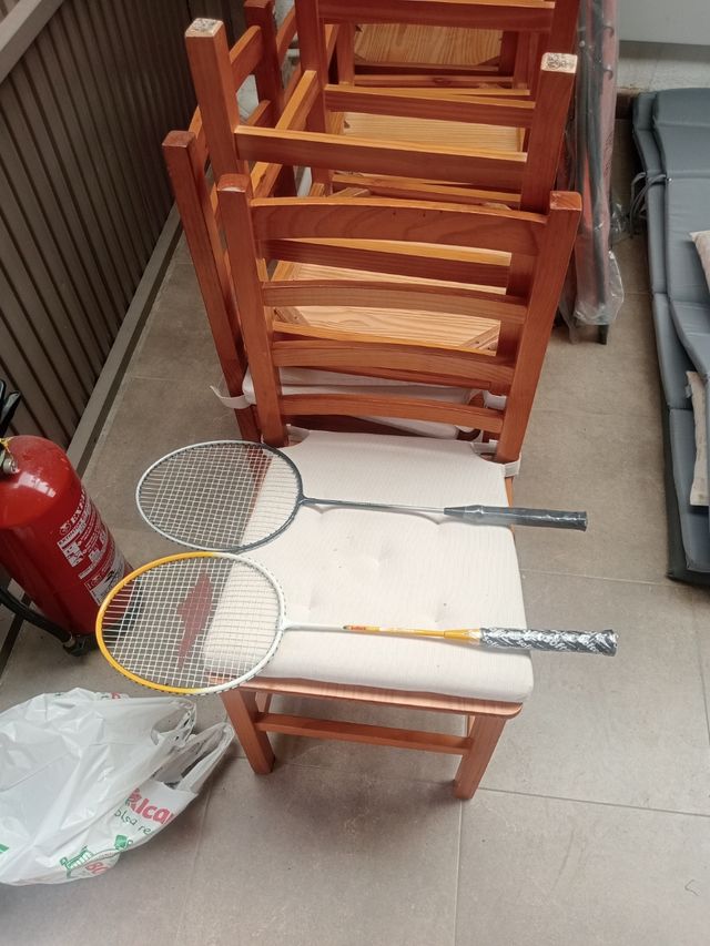 2 racchette da badminton