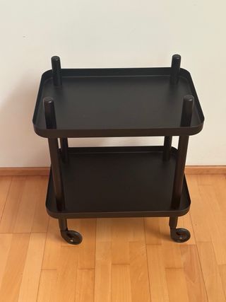 Mesita con ruedas negra Normann Copenhagen Block