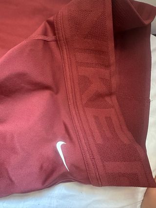 Leggins Nike deportivos rojos