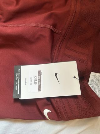 Leggins Nike deportivos rojos