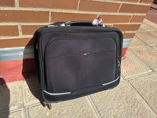 Maletines Portátil o viaje Gris Oscuro y negro