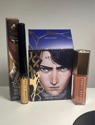 Gloss Bomb e Eyeliner Fenty Beauty x Arcane