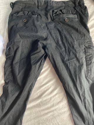 Pantalón corto cargo negro